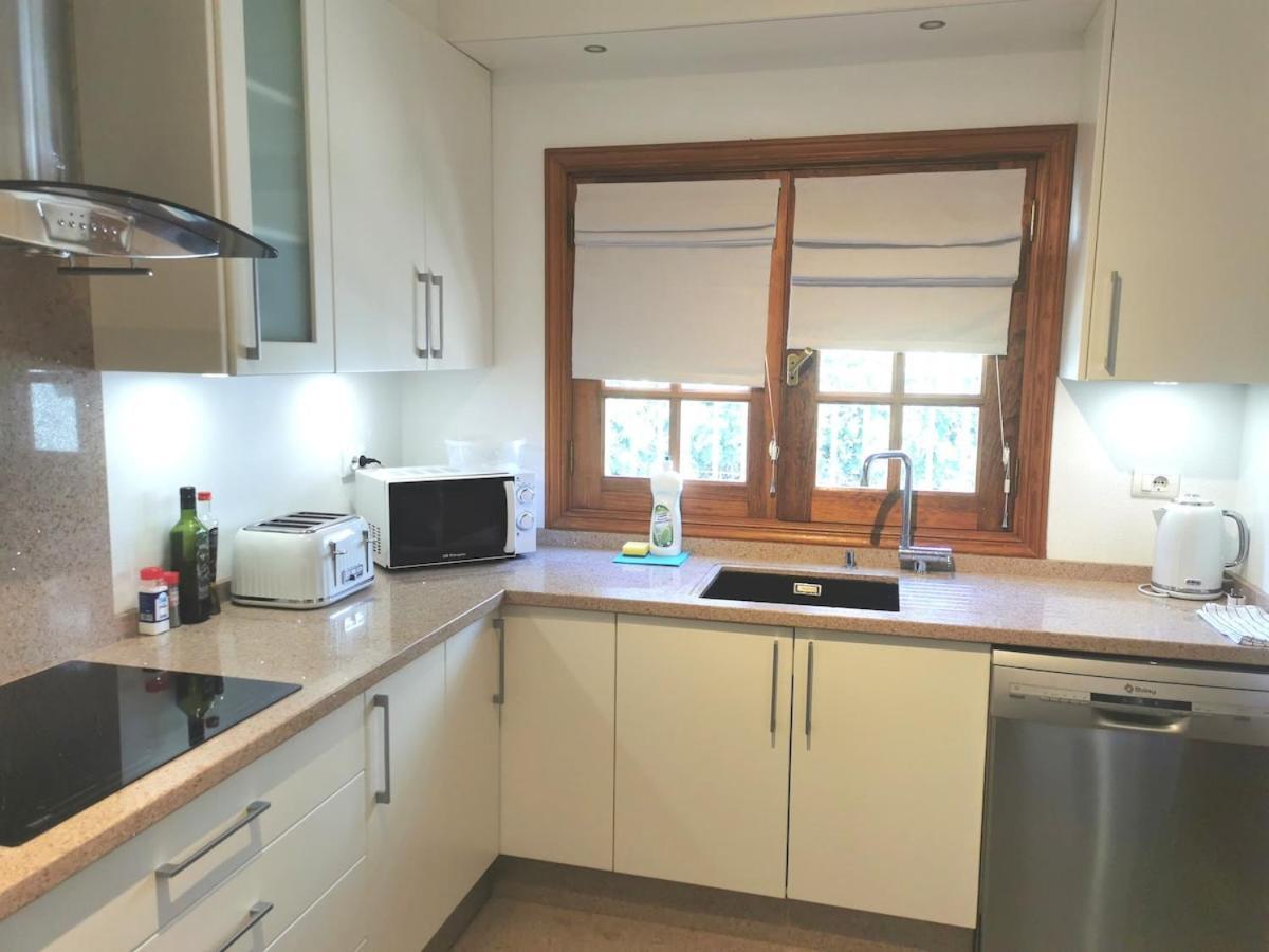 Villa Ibiza - Beautiful House With Private Pool Chayofa ภายนอก รูปภาพ